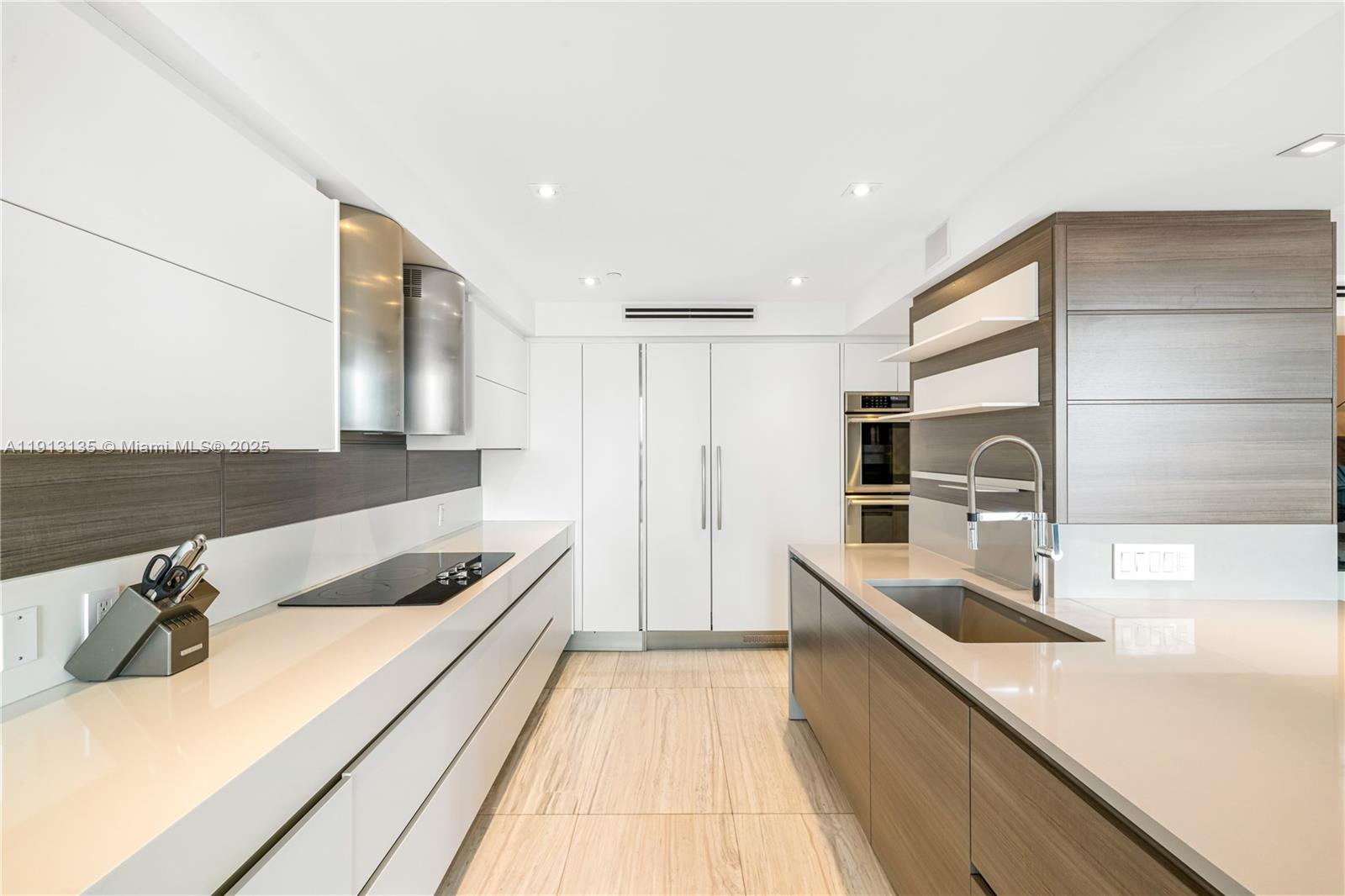 3301 NE 183rd St #3008 Aventura, FL 33160