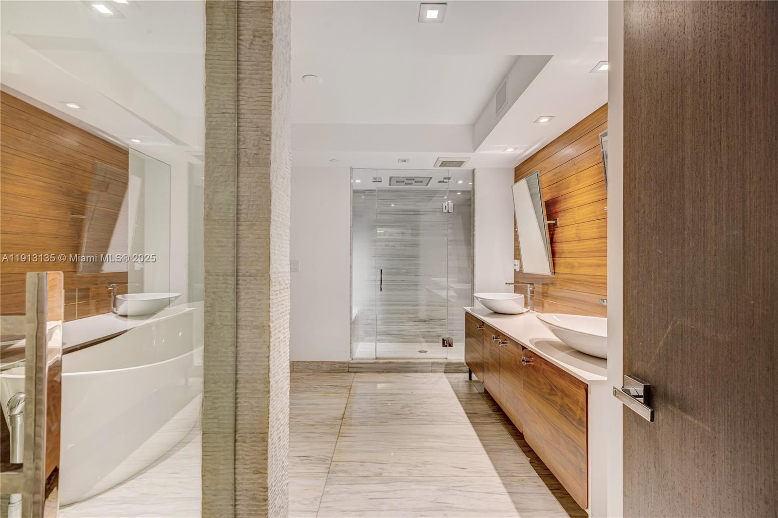 3301 NE 183rd St #3008 Aventura, FL 33160