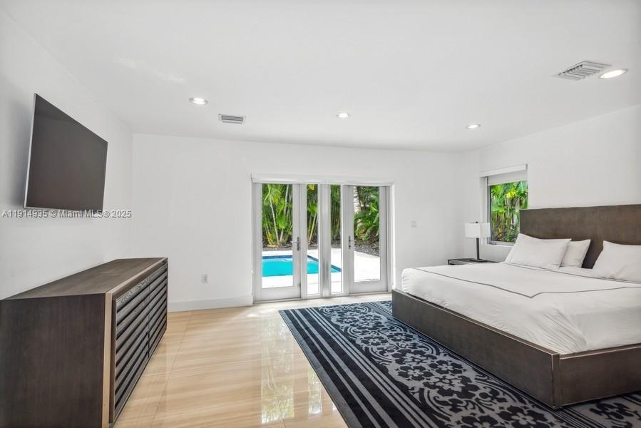 8215 SW 63rd Pl Miami, FL 33143