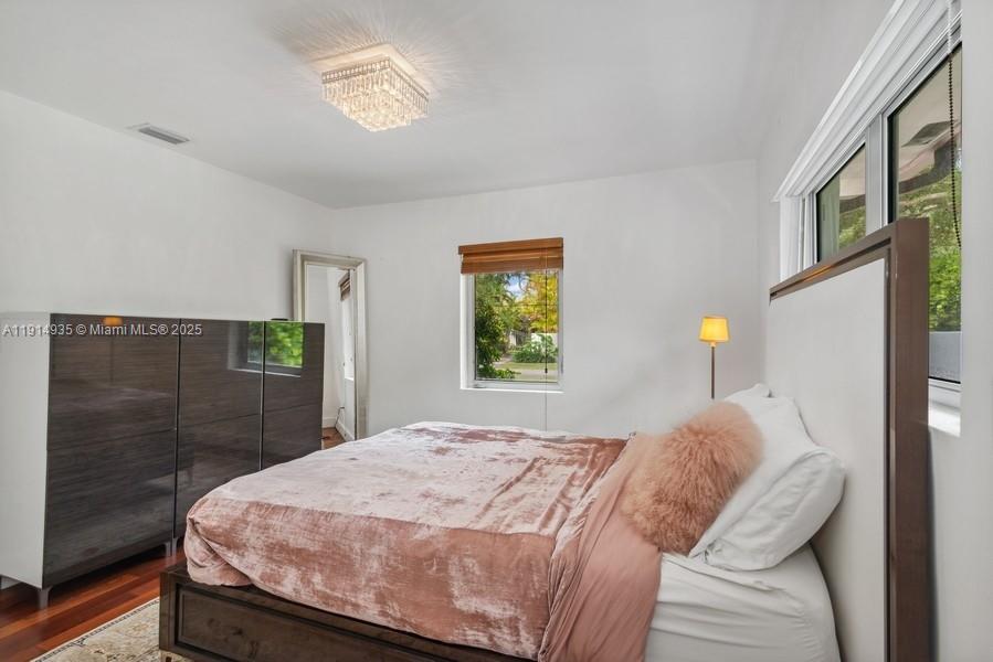 8215 SW 63rd Pl Miami, FL 33143