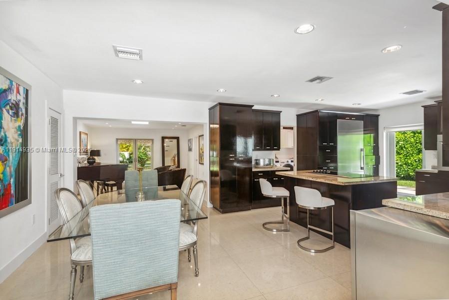 8215 SW 63rd Pl Miami, FL 33143