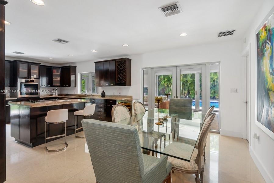 8215 SW 63rd Pl Miami, FL 33143