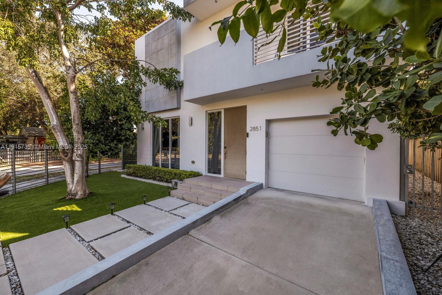 2851 SW 33rd Ct #2851