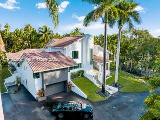 5981 SW 136th St Pinecrest, FL 33156