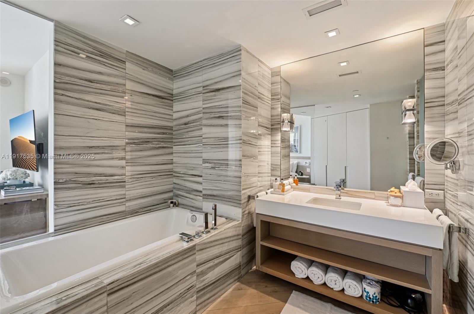 image W South Beach16