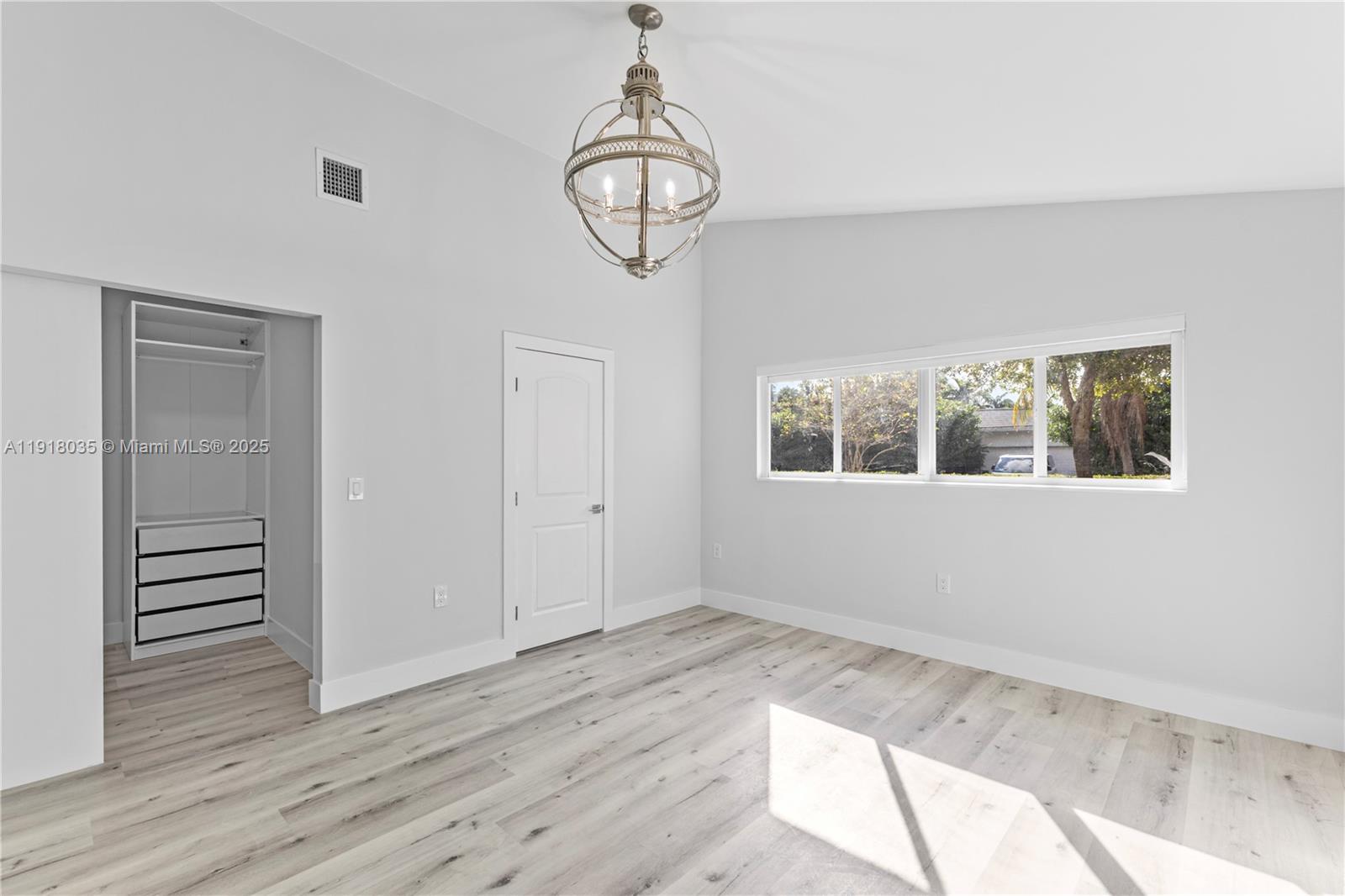 8910 NE 9th Ct Miami, FL 33138