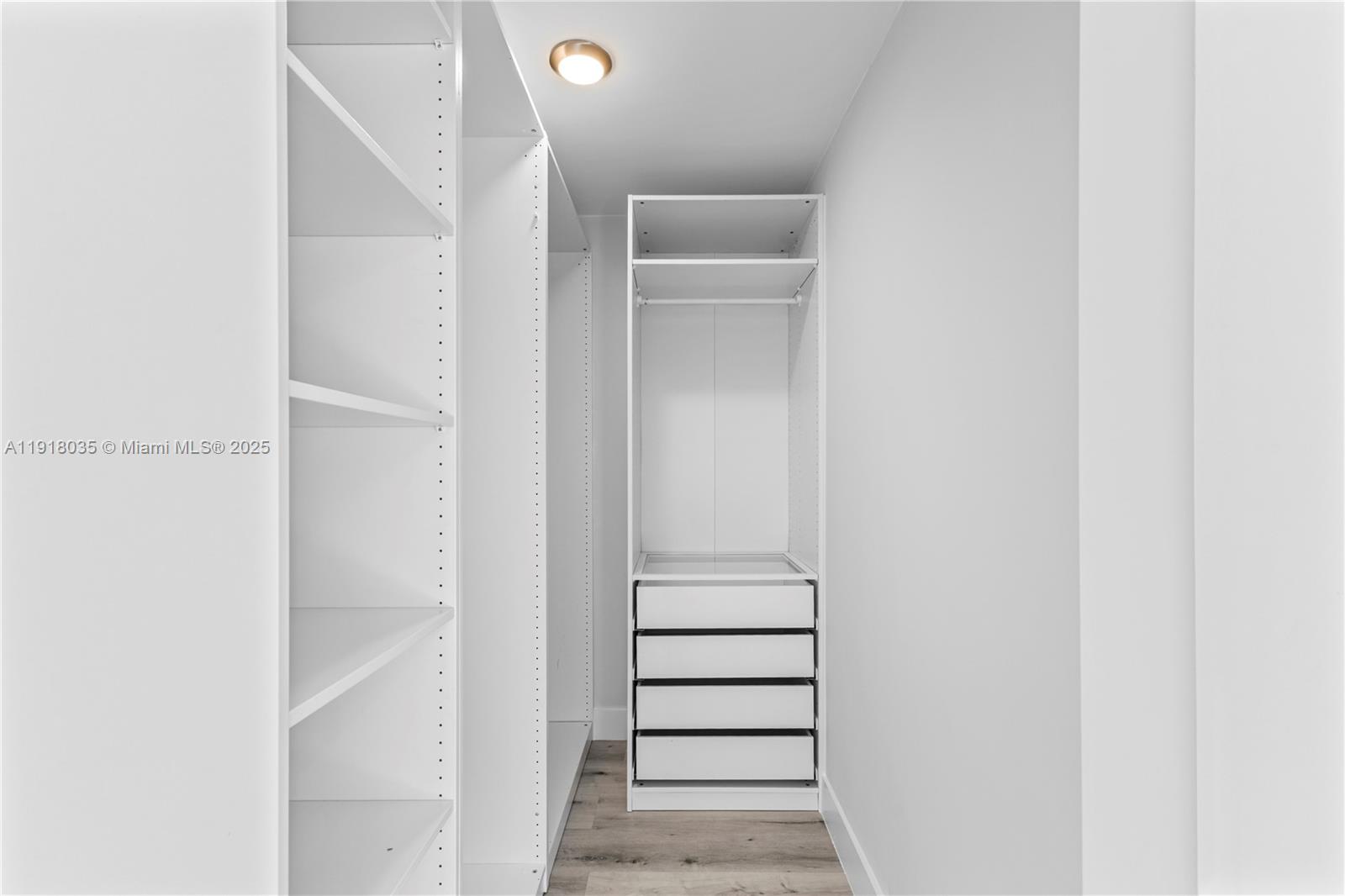 8910 NE 9th Ct Miami, FL 33138