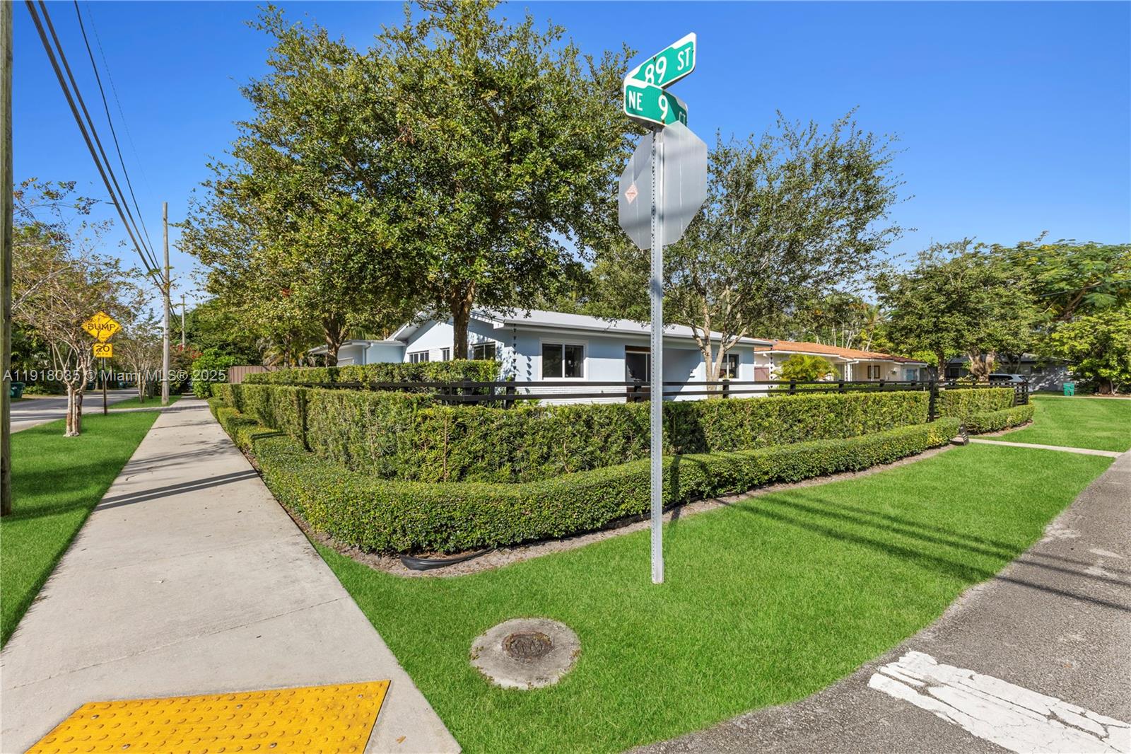 8910 NE 9th Ct Miami, FL 33138