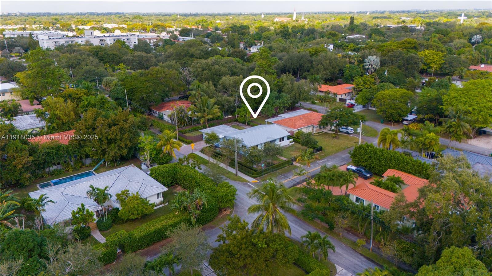 8910 NE 9th Ct Miami, FL 33138