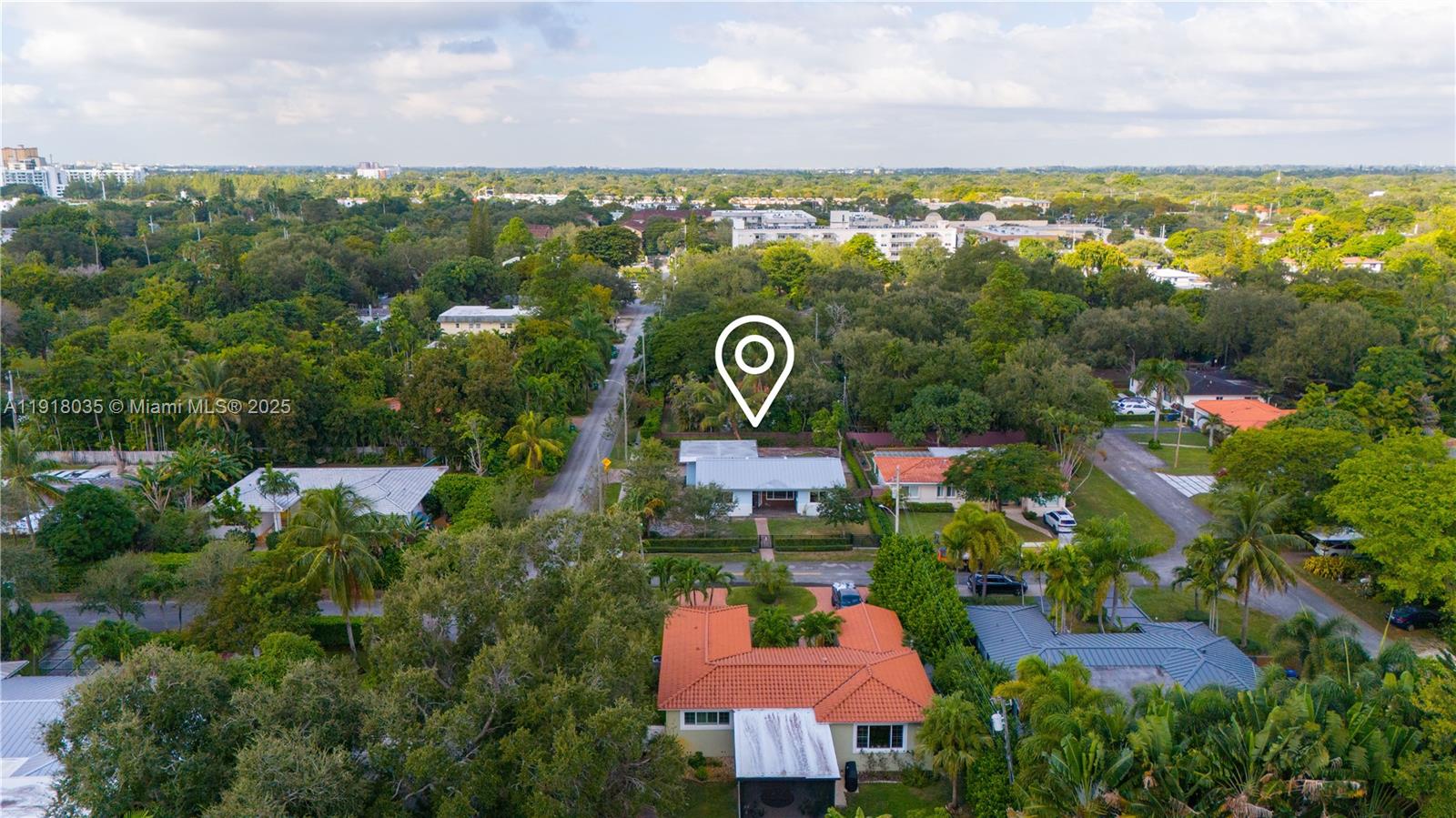 8910 NE 9th Ct Miami, FL 33138