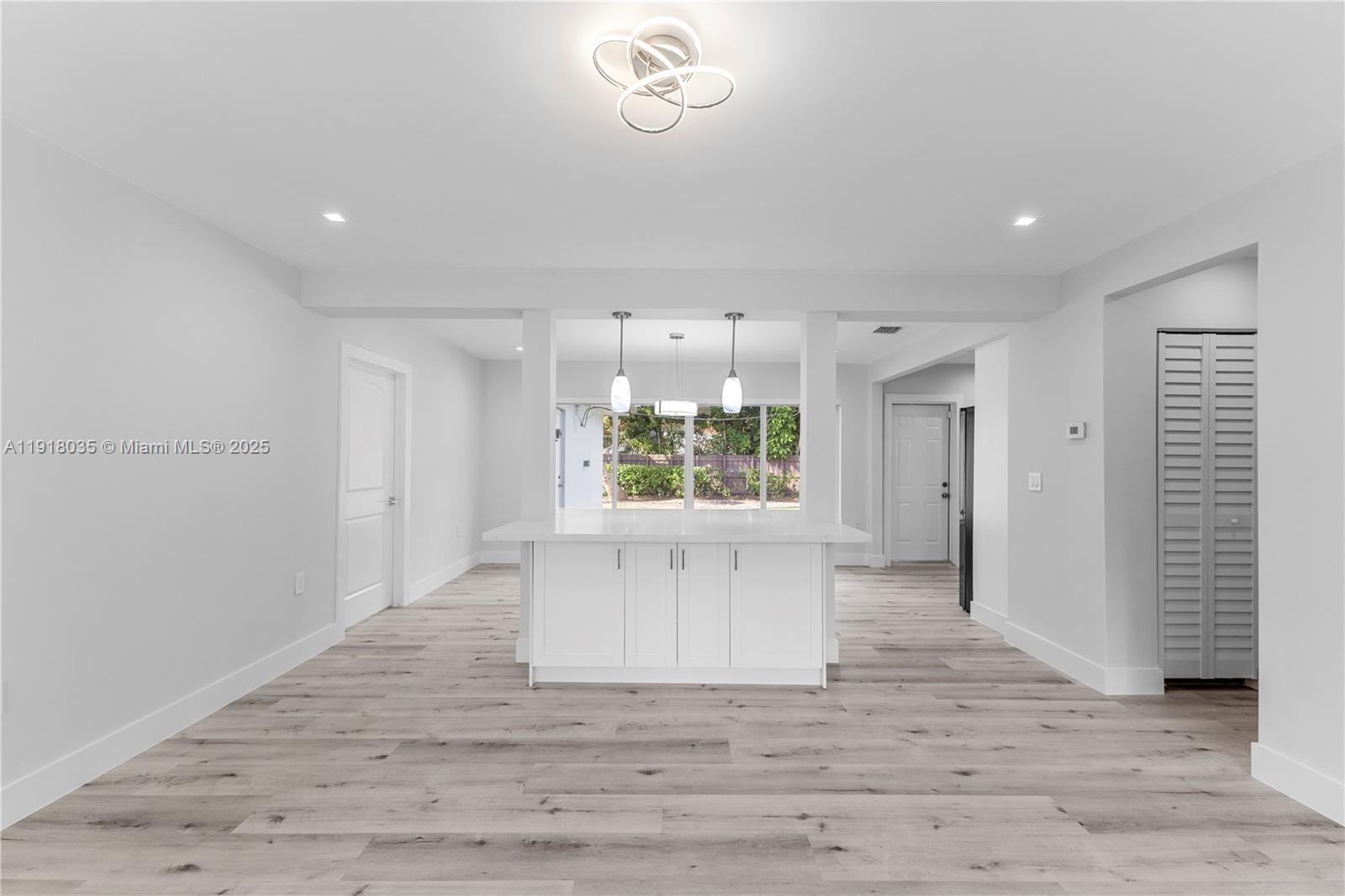 8910 NE 9th Ct Miami, FL 33138