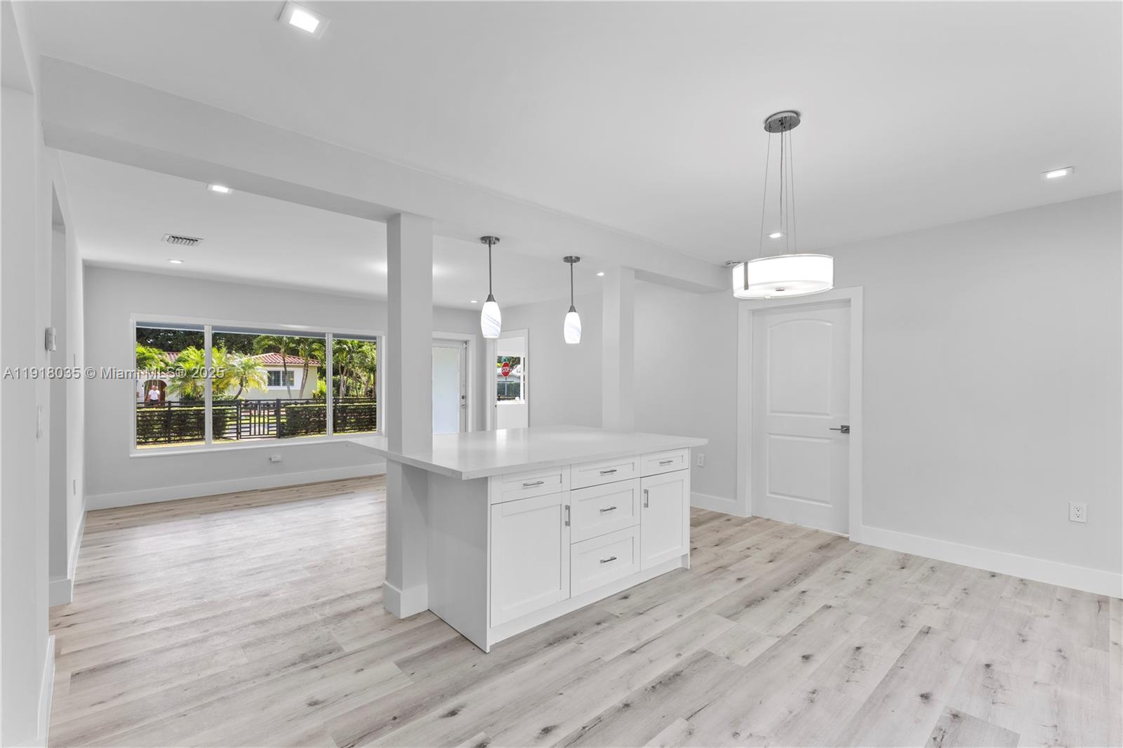 8910 NE 9th Ct Miami, FL 33138