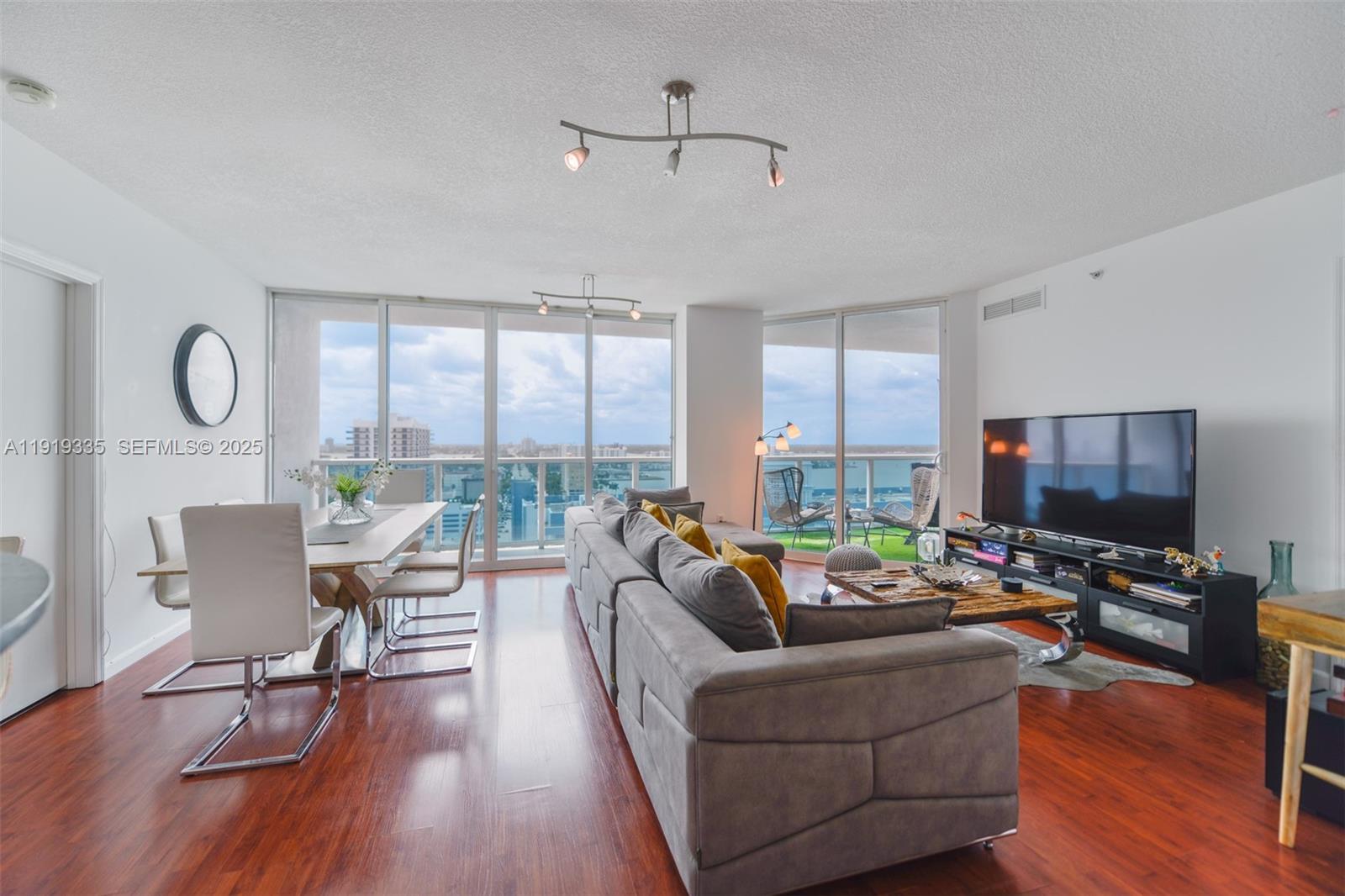 image The Bridgewater21