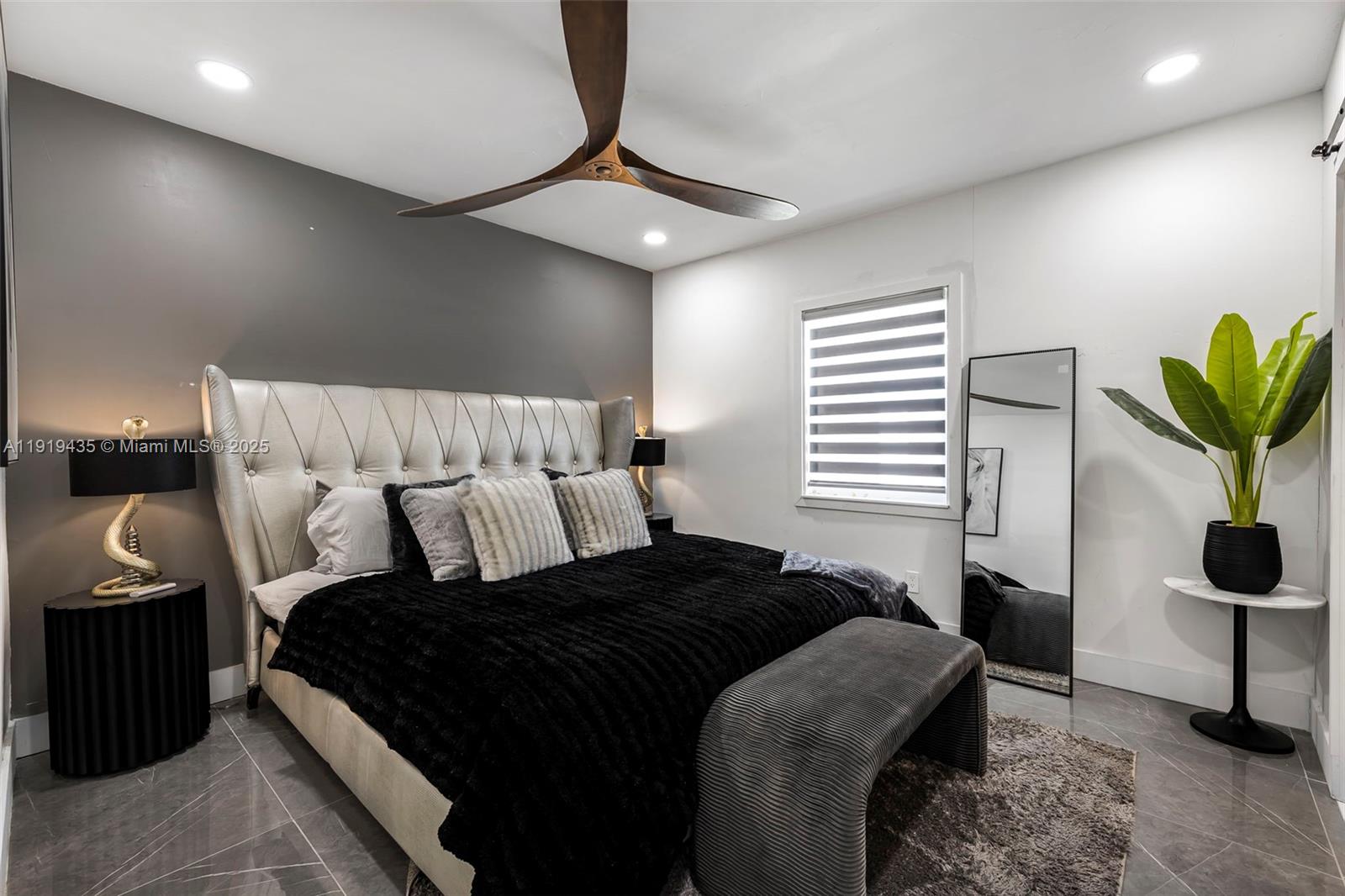 285 NW 45th St Miami, FL 33127