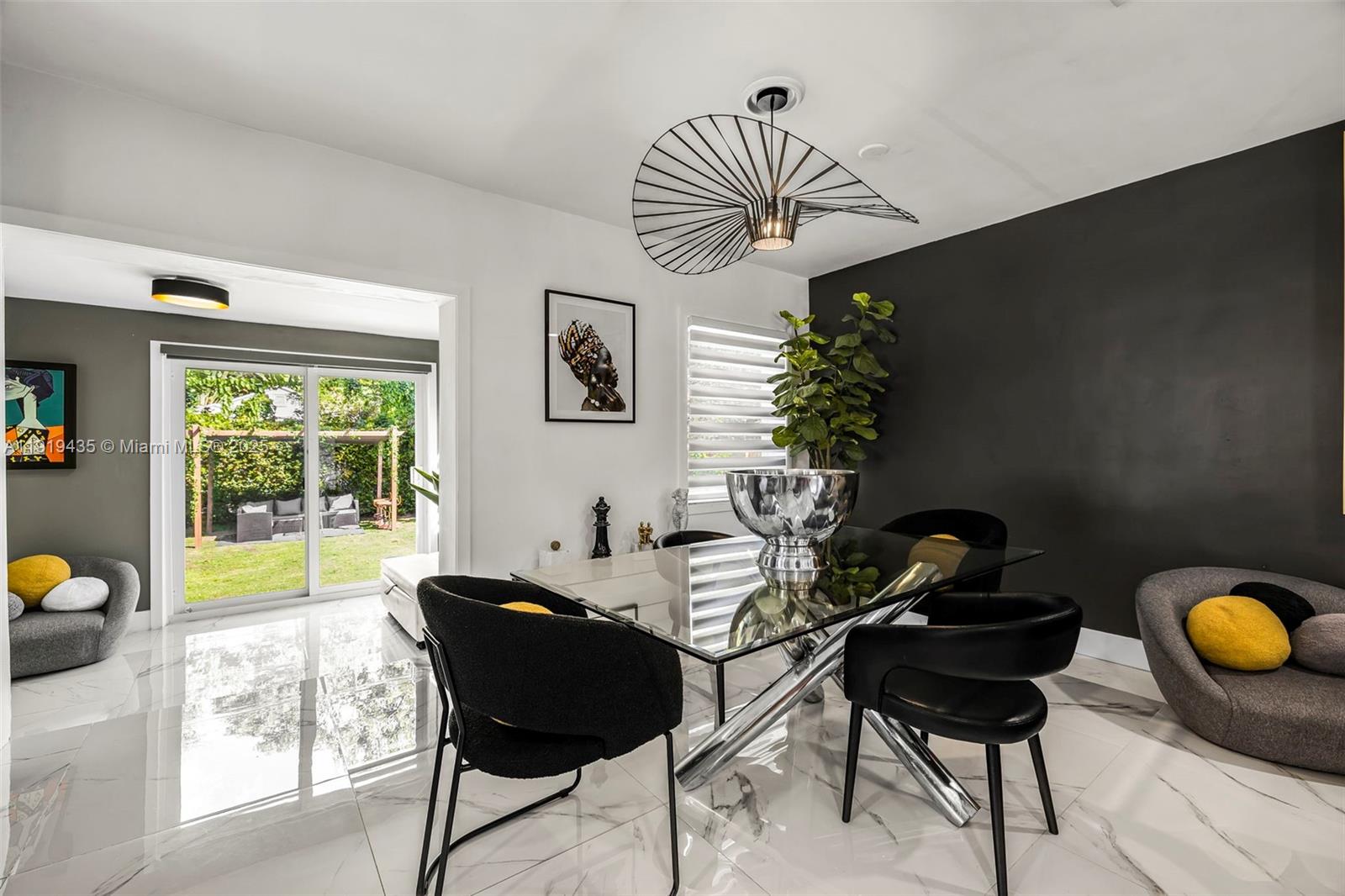 285 NW 45th St Miami, FL 33127