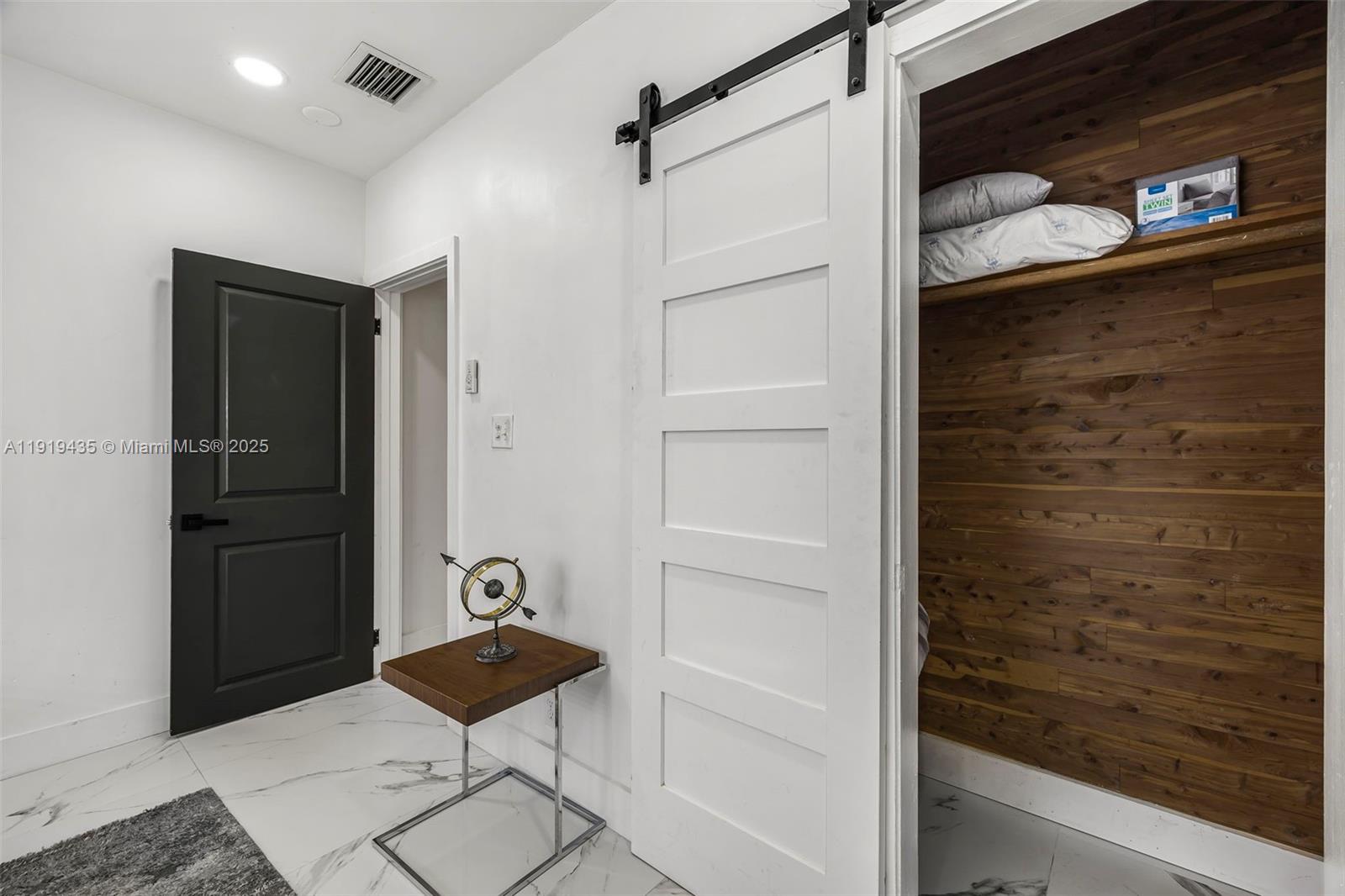 285 NW 45th St Miami, FL 33127