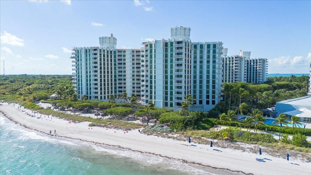 image Towers Of Key Biscayne16