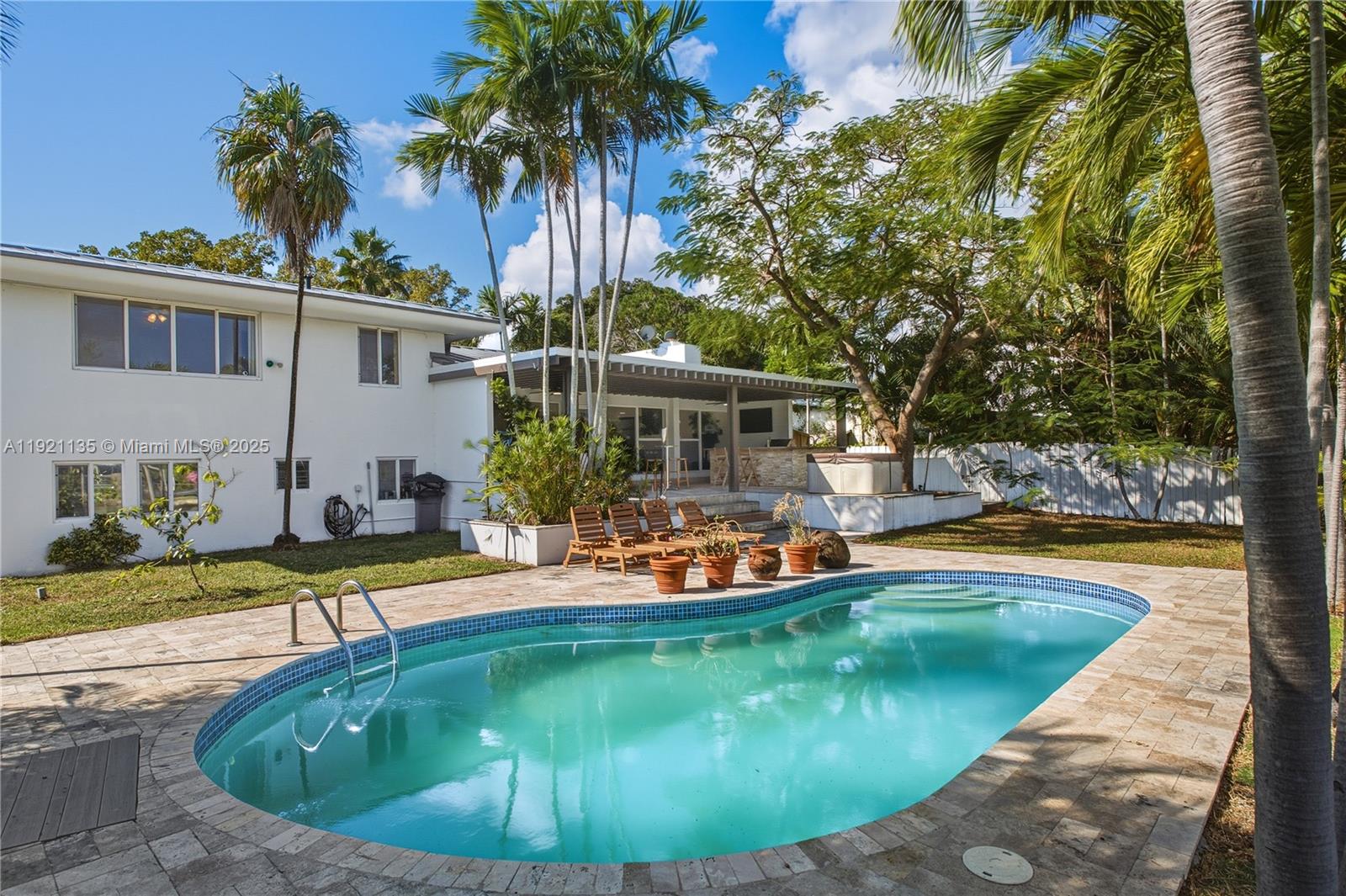 12545 Palm Rd North Miami, FL 33181