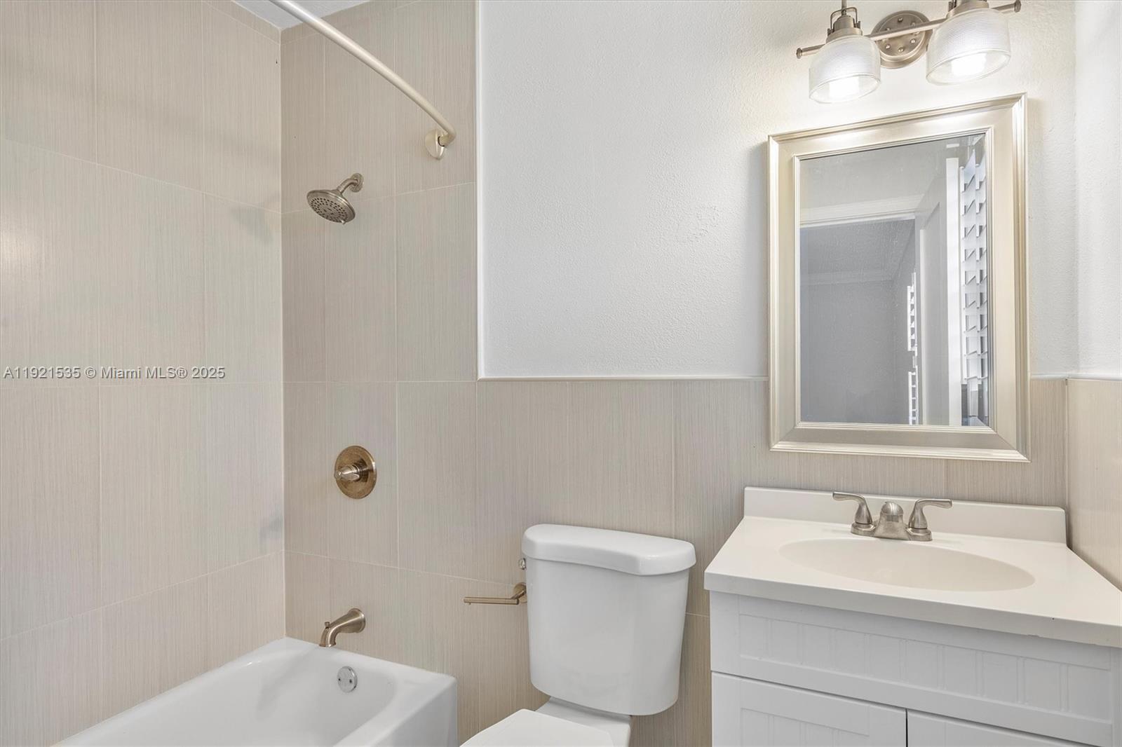 925 NE 92nd St Miami Shores, FL 33138