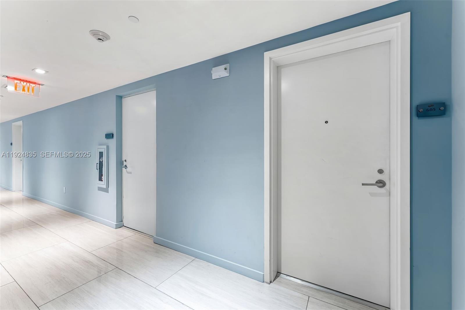 6620 Indian Crk Dr #605 Miami Beach, FL 33141