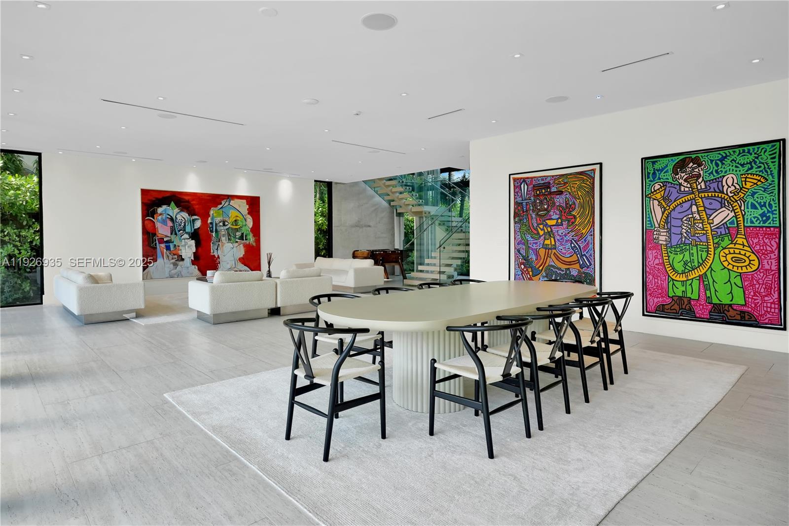 5501 Pine Tree Dr Miami Beach, FL 33140