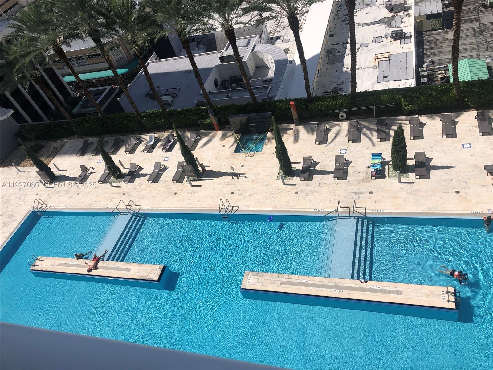 50 Biscayne Blvd #1703 Miami, FL 33132