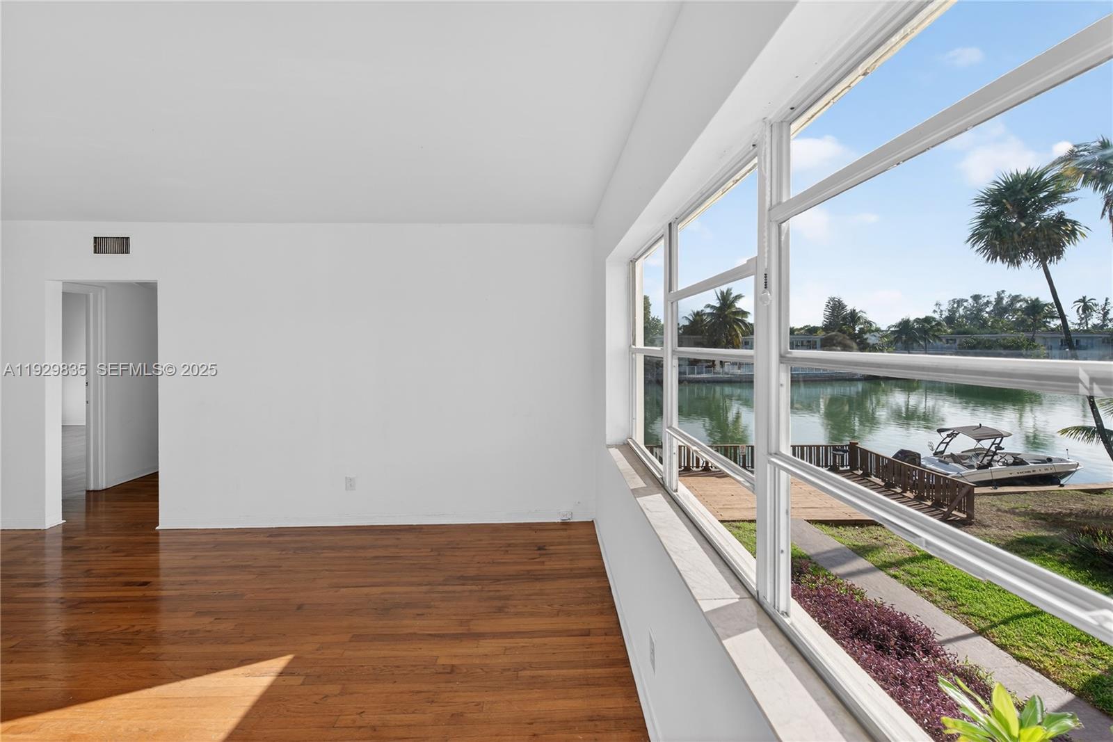 160 S Shore Dr #5 Miami Beach, FL 33141