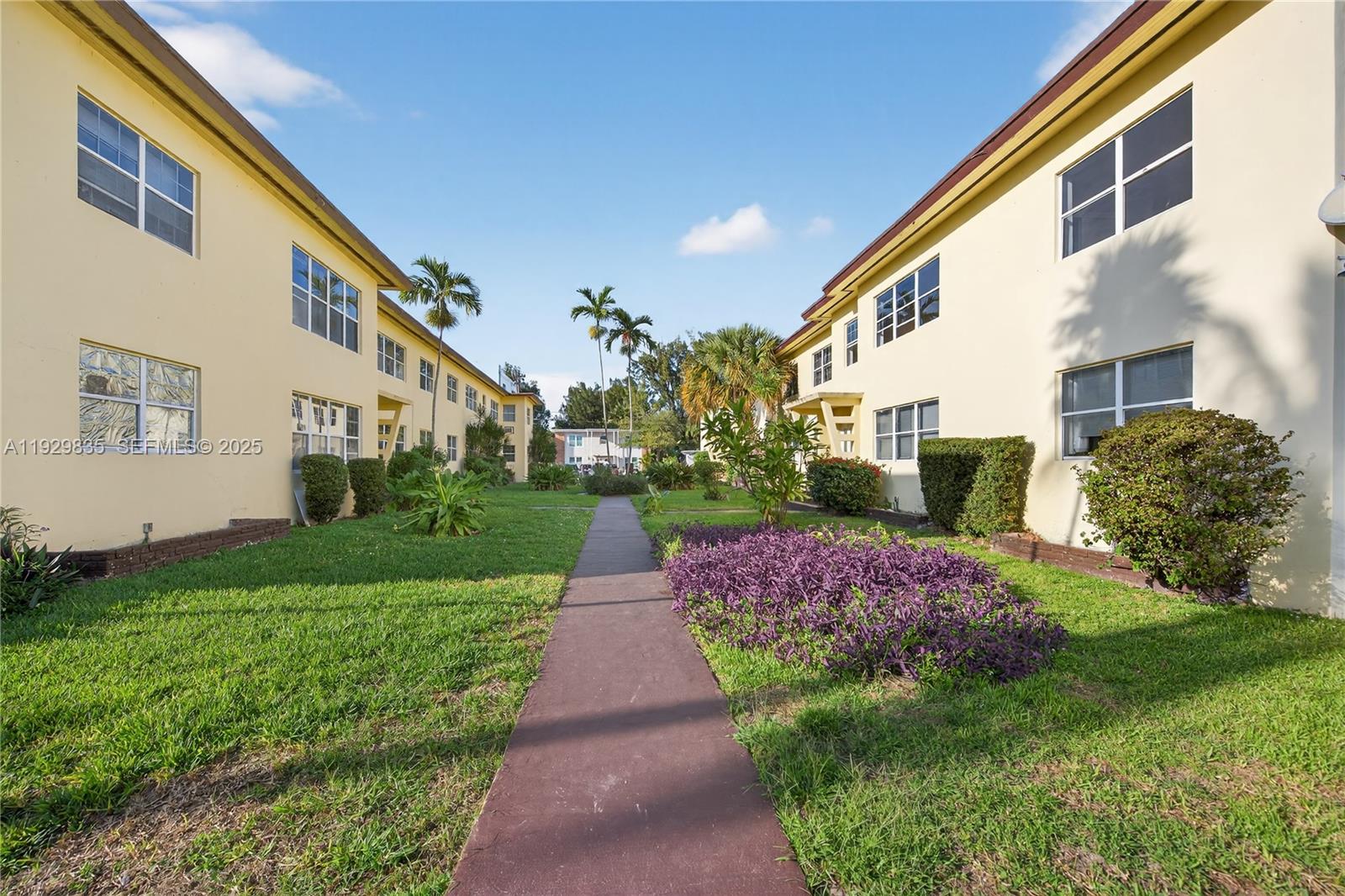 160 S Shore Dr #5 Miami Beach, FL 33141