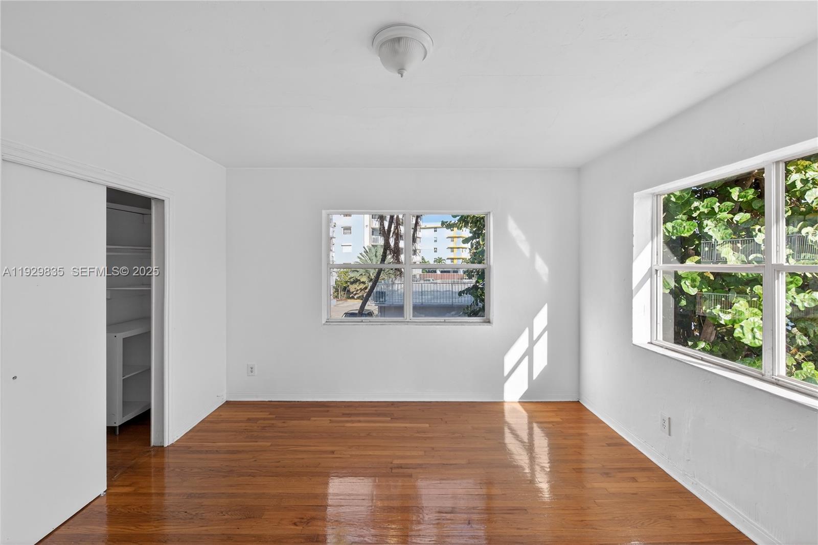 160 S Shore Dr #5 Miami Beach, FL 33141