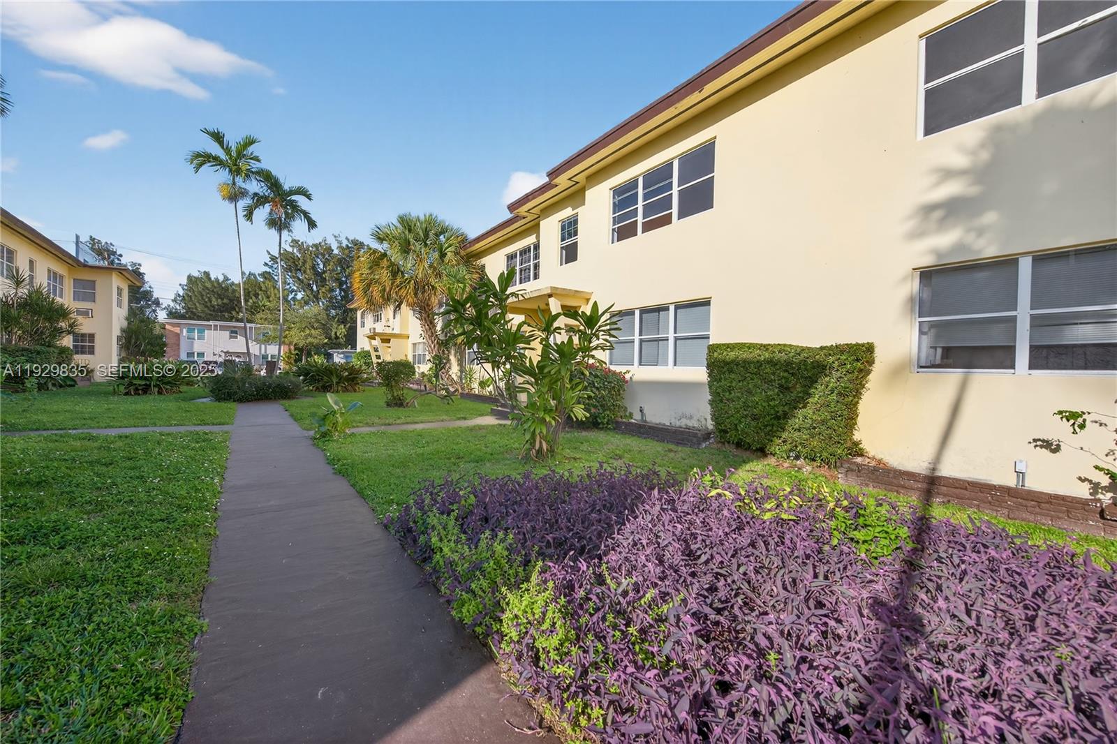 160 S Shore Dr #5 Miami Beach, FL 33141