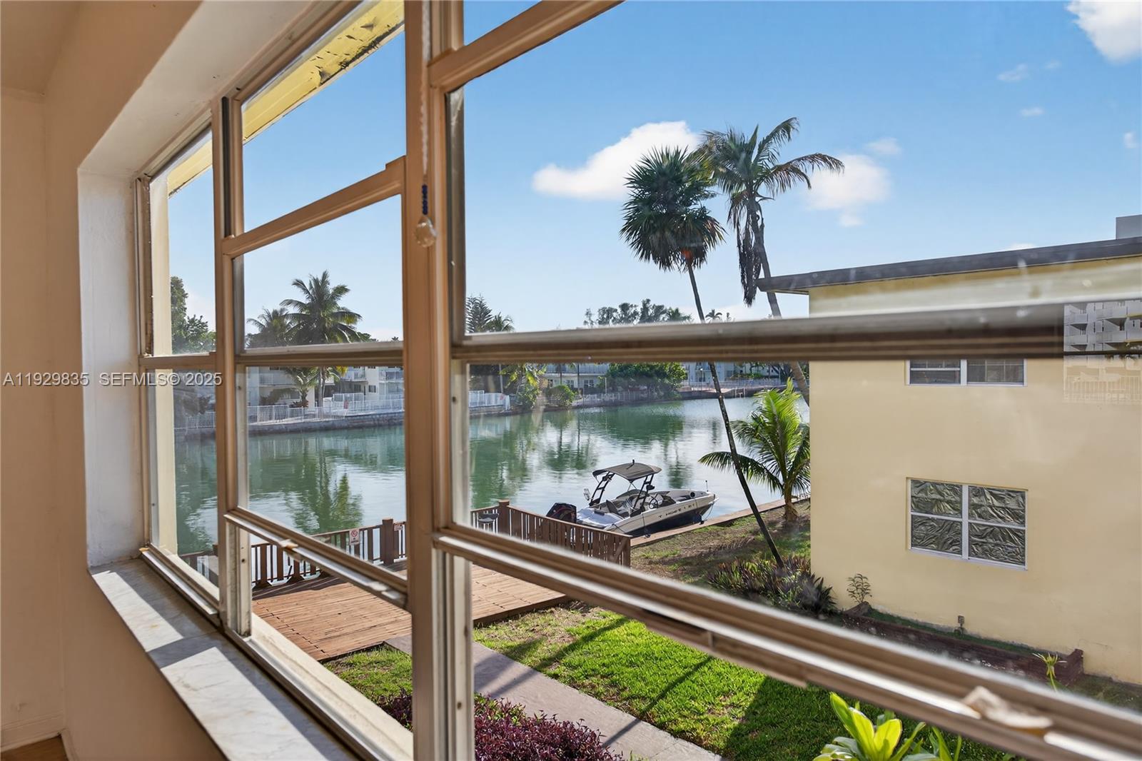 160 S Shore Dr #5 Miami Beach, FL 33141