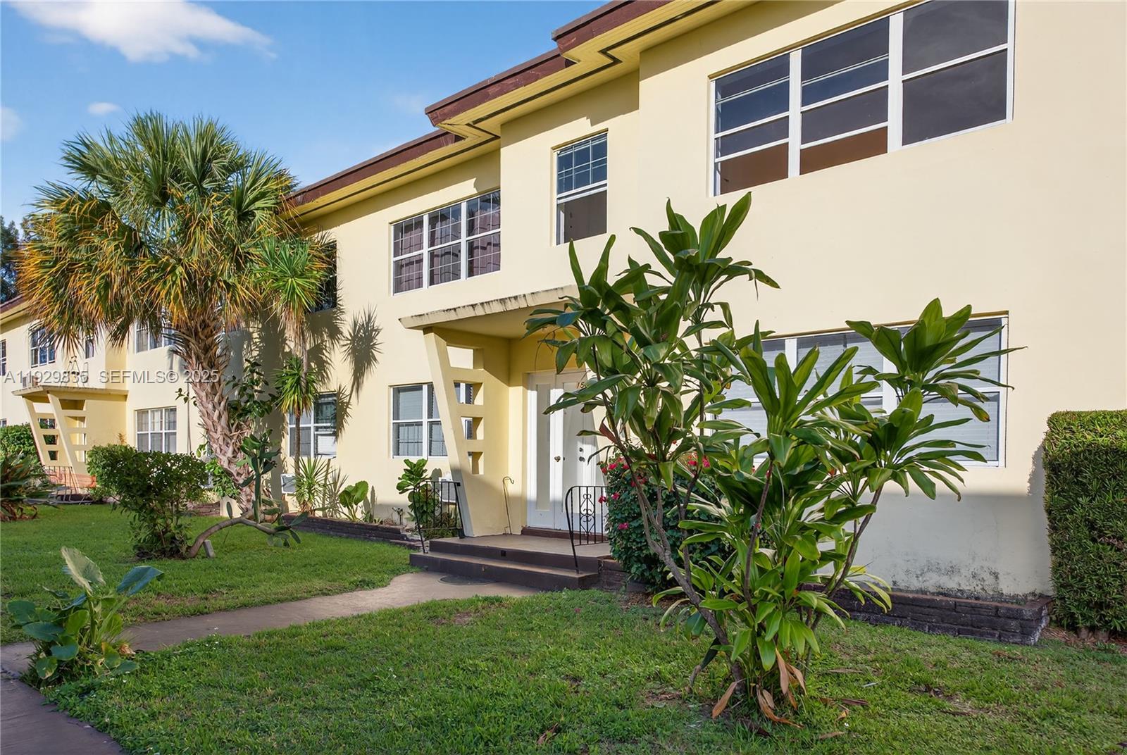 160 S Shore Dr #5 Miami Beach, FL 33141