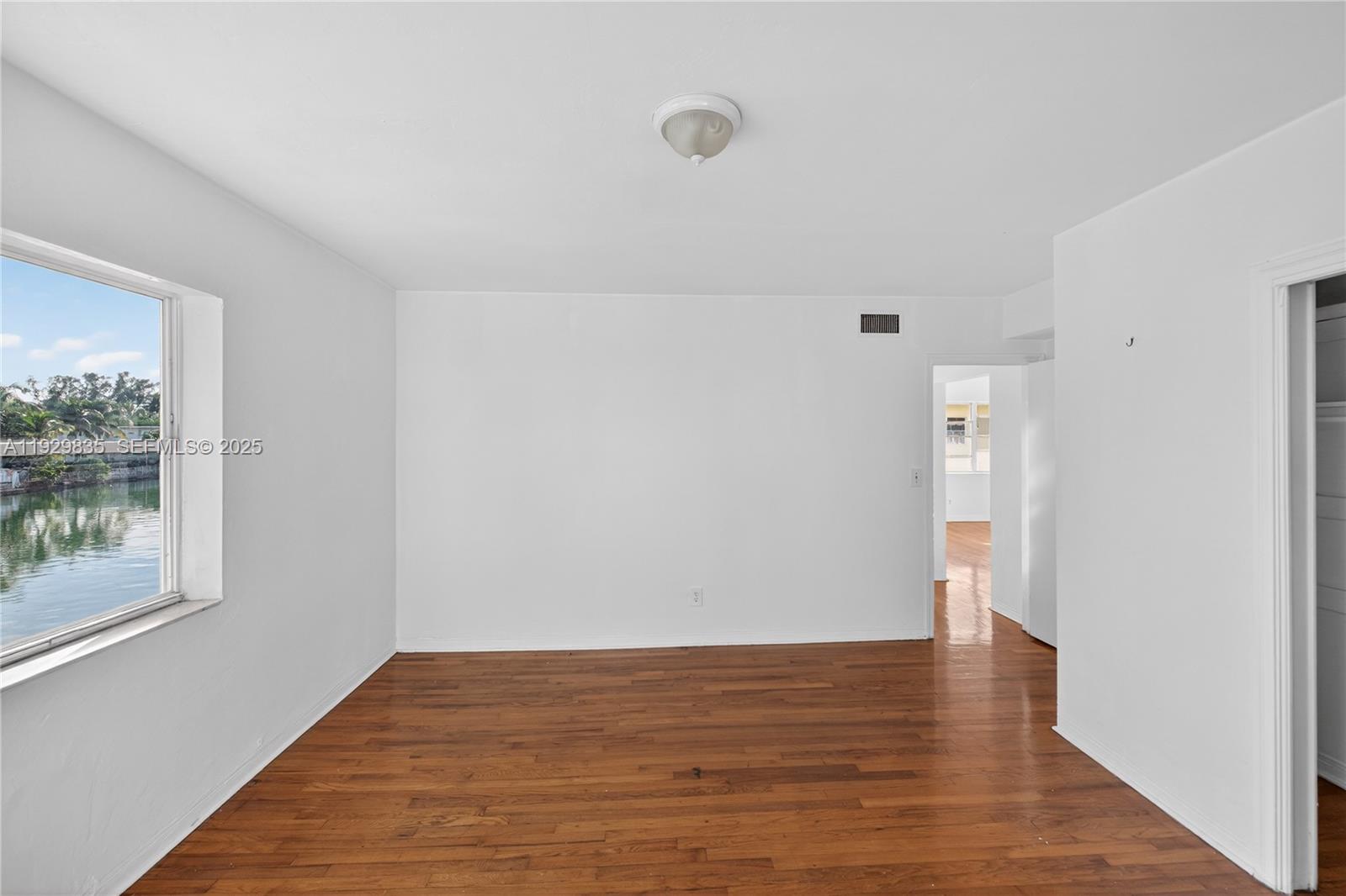 160 S Shore Dr #5 Miami Beach, FL 33141