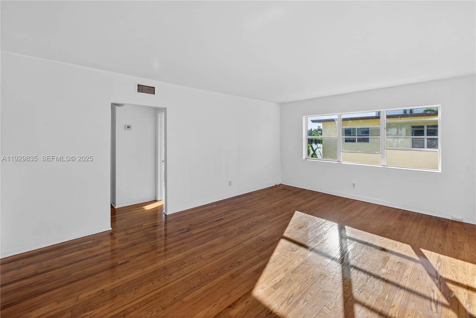 160 S Shore Dr #5 Miami Beach, FL 33141