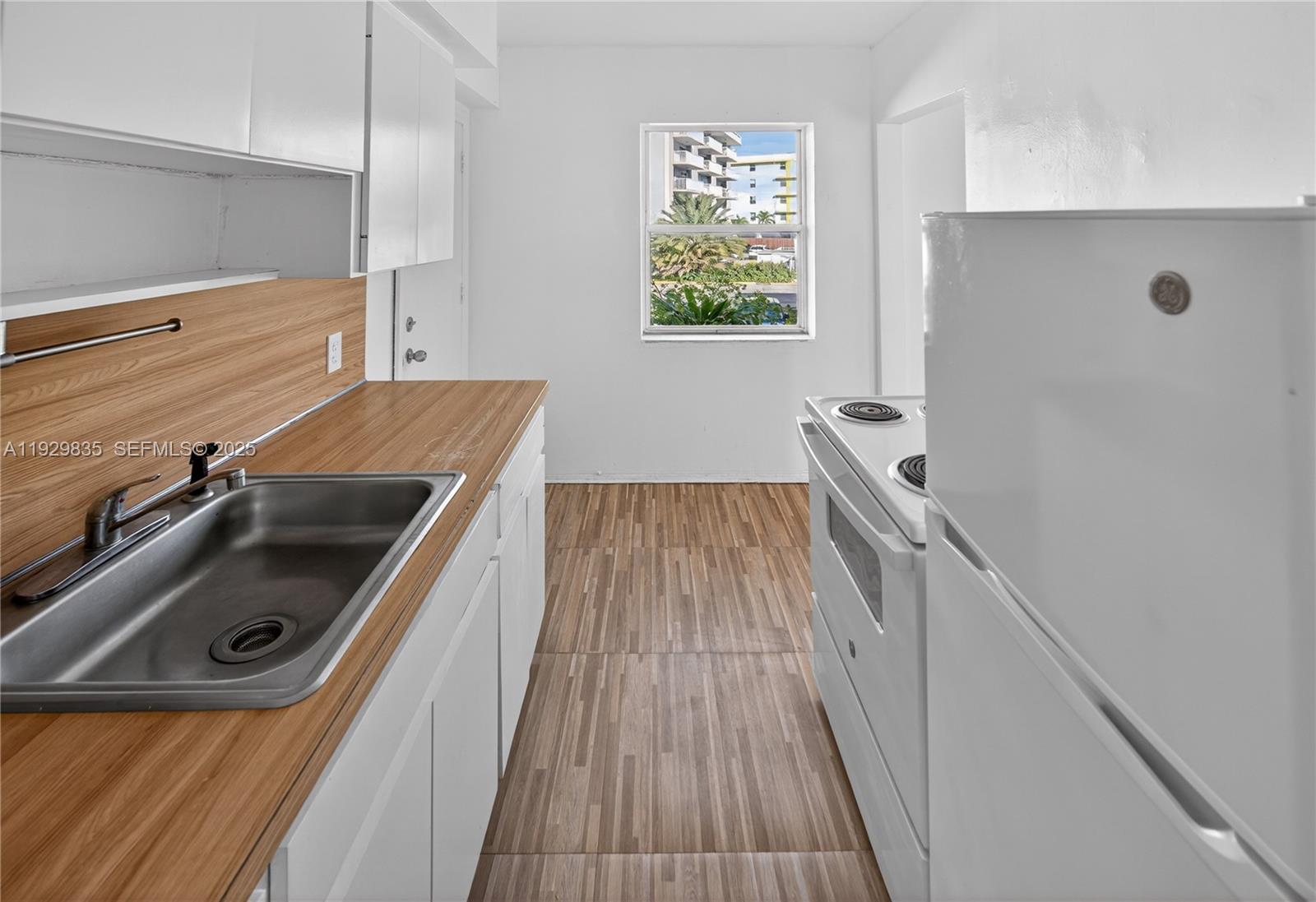 160 S Shore Dr #5 Miami Beach, FL 33141