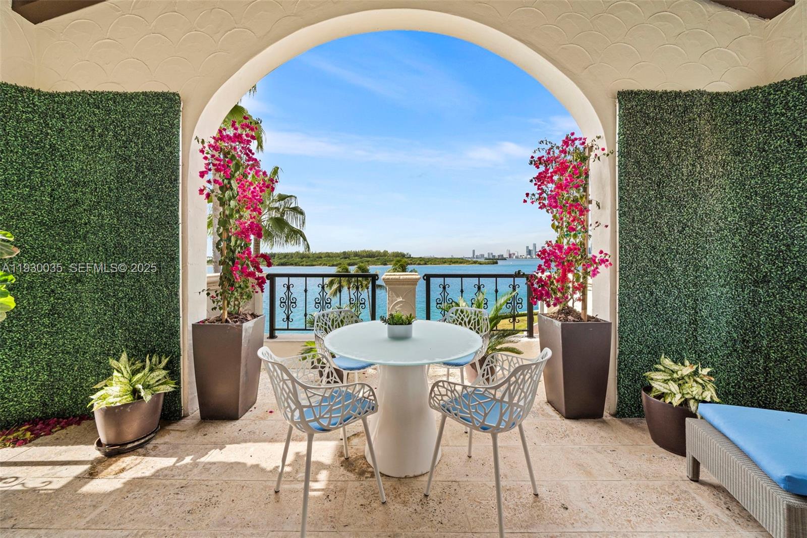 2245 Fisher Is Dr #3405 Miami Beach, FL 33109