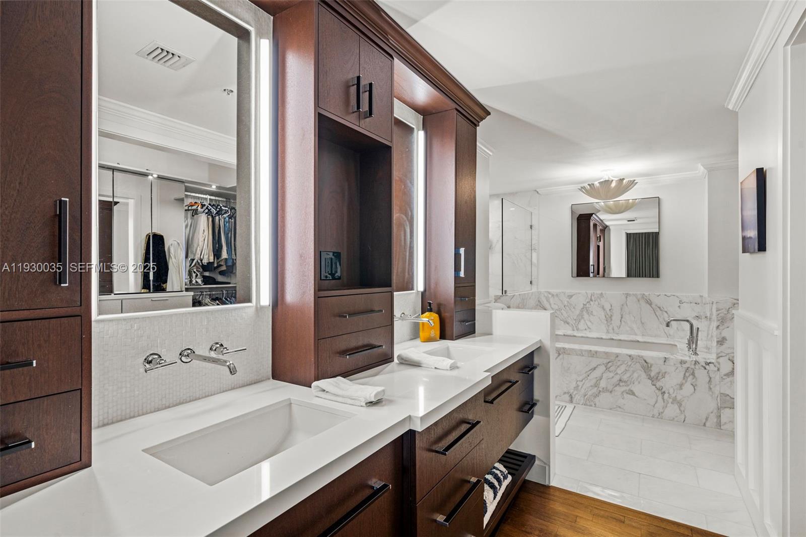 2245 Fisher Is Dr #3405 Miami Beach, FL 33109