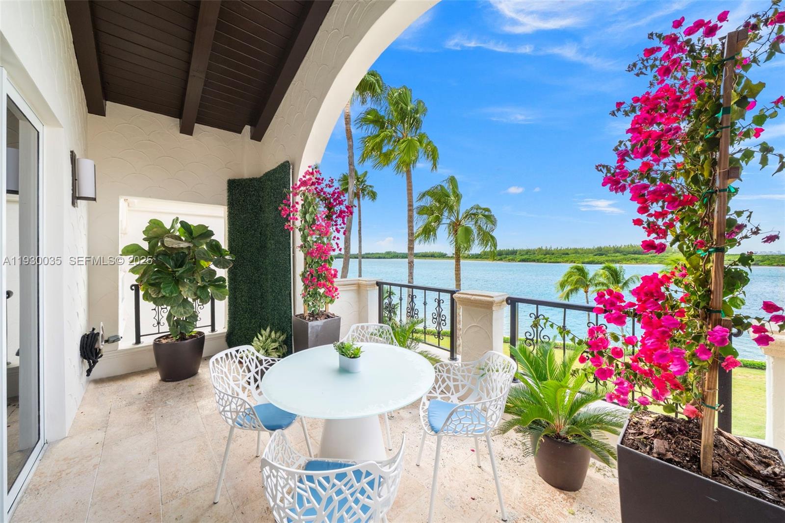 2245 Fisher Is Dr #3405 Miami Beach, FL 33109