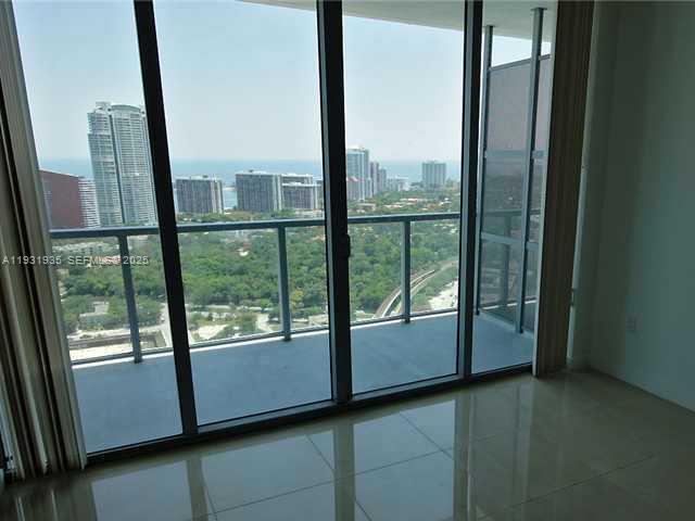 image Axis on Brickell South10