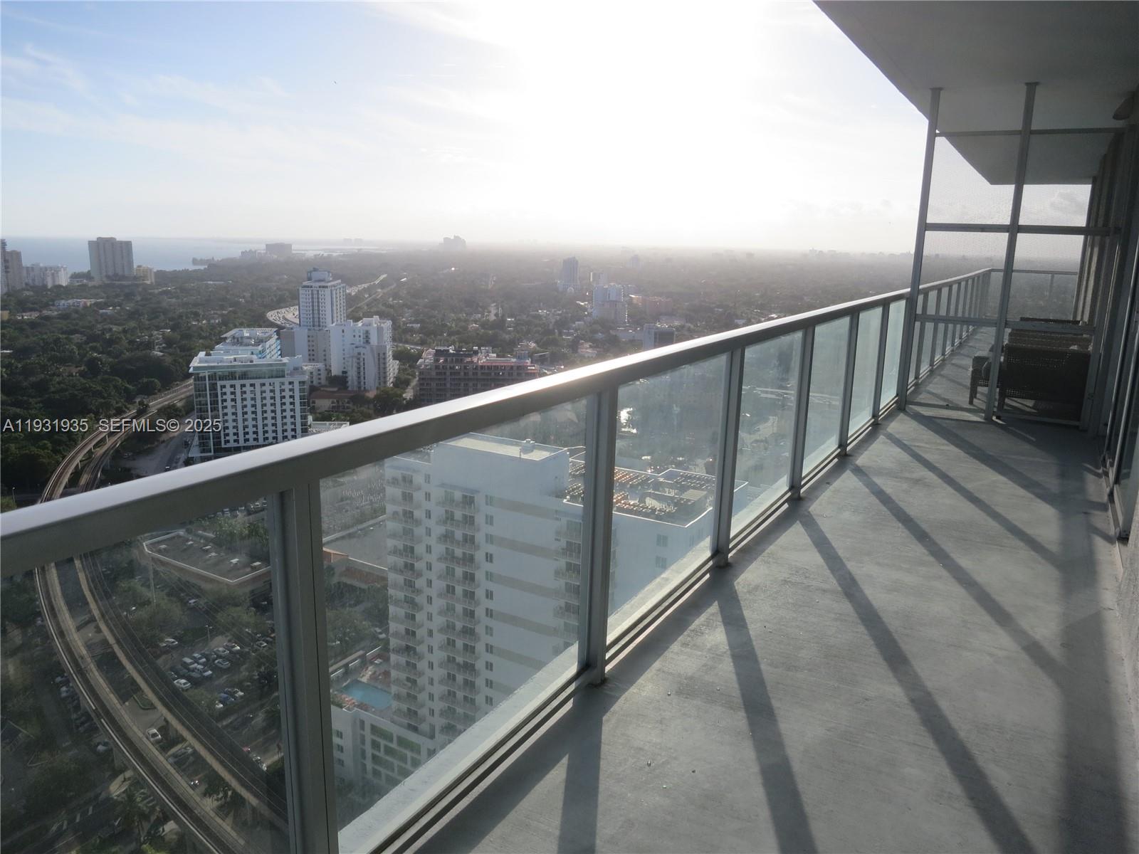 image Axis on Brickell South13