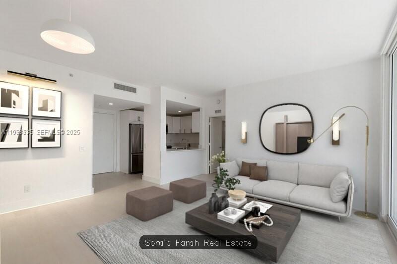 2475 Brickell Ave #1606