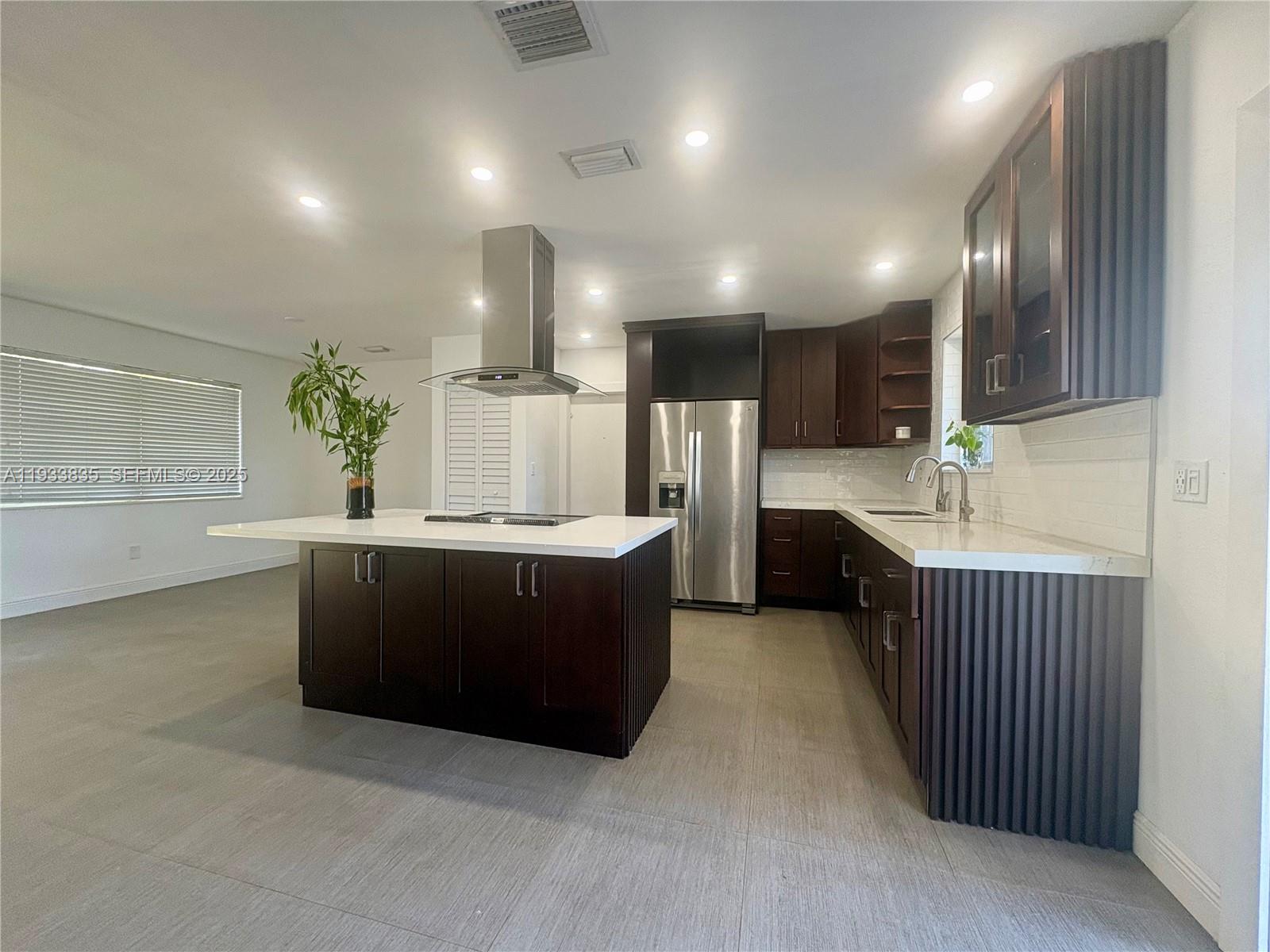 9980 Broad Channel Dr