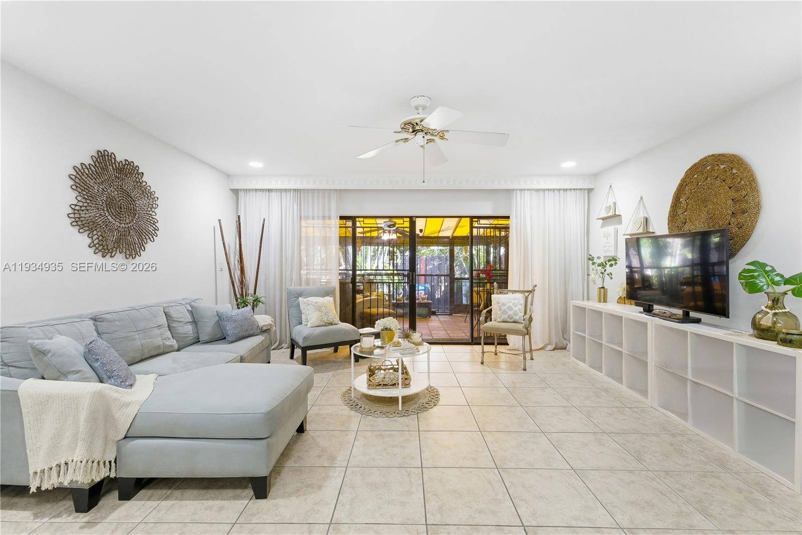 6358 Milk Wagon Ln Miami Lakes, FL 33014