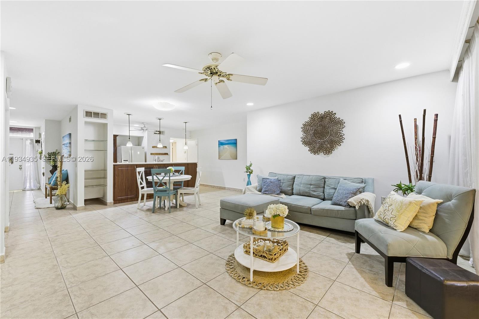 6358 Milk Wagon Ln Miami Lakes, FL 33014