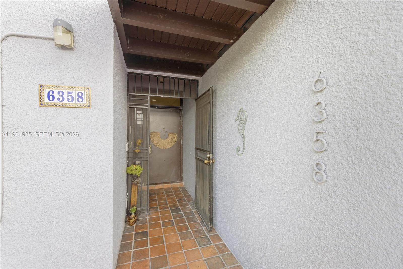 6358 Milk Wagon Ln Miami Lakes, FL 33014