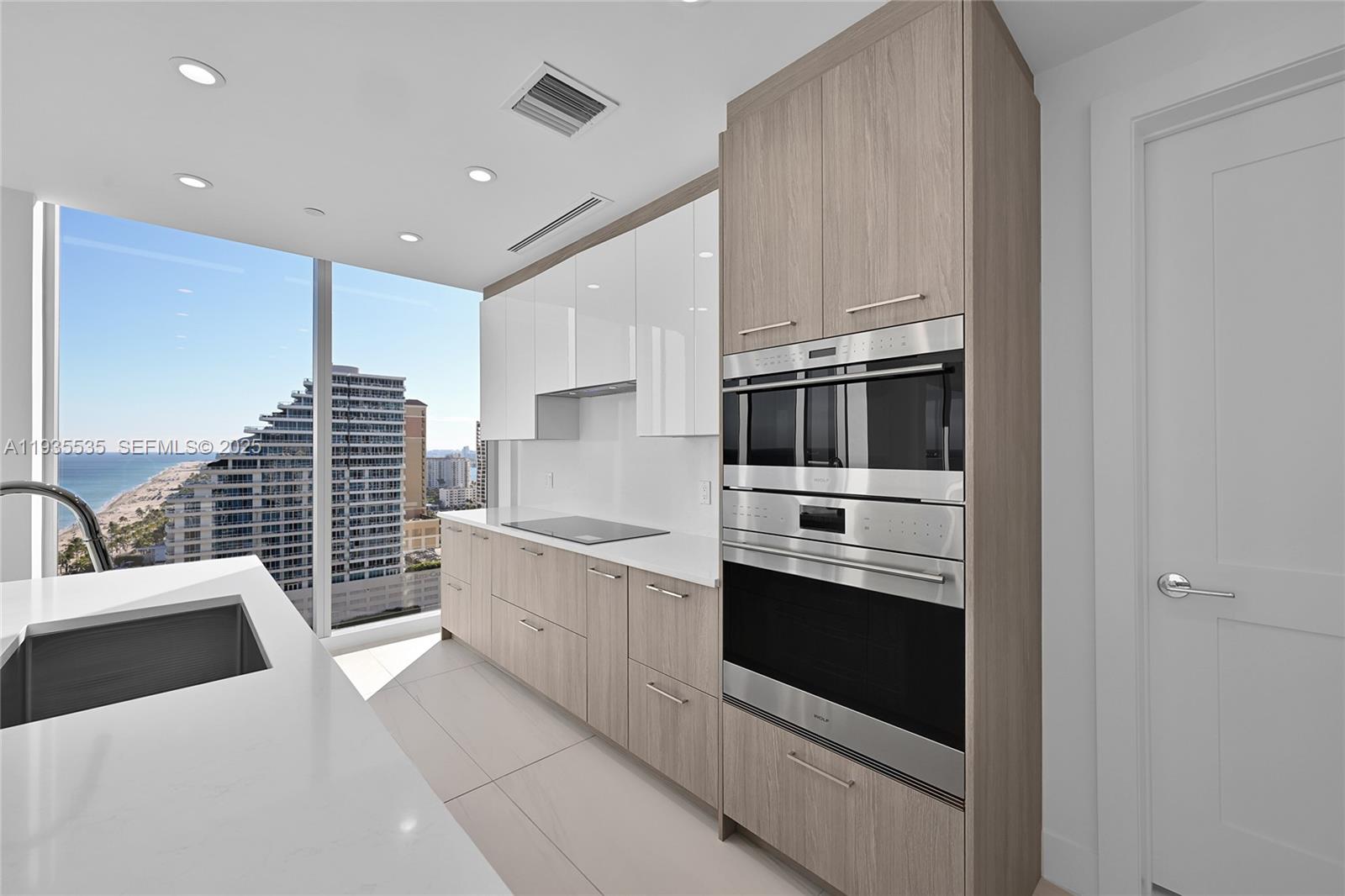 151 N Seabreeze #1701E Fort Lauderdale, FL 33304