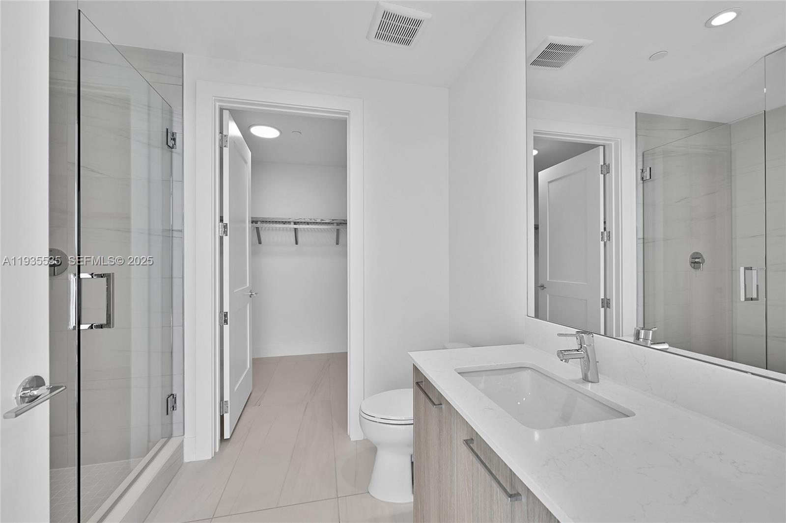 151 N Seabreeze #1701E Fort Lauderdale, FL 33304