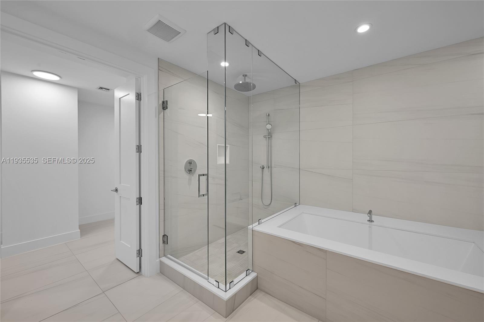 151 N Seabreeze #1701E Fort Lauderdale, FL 33304