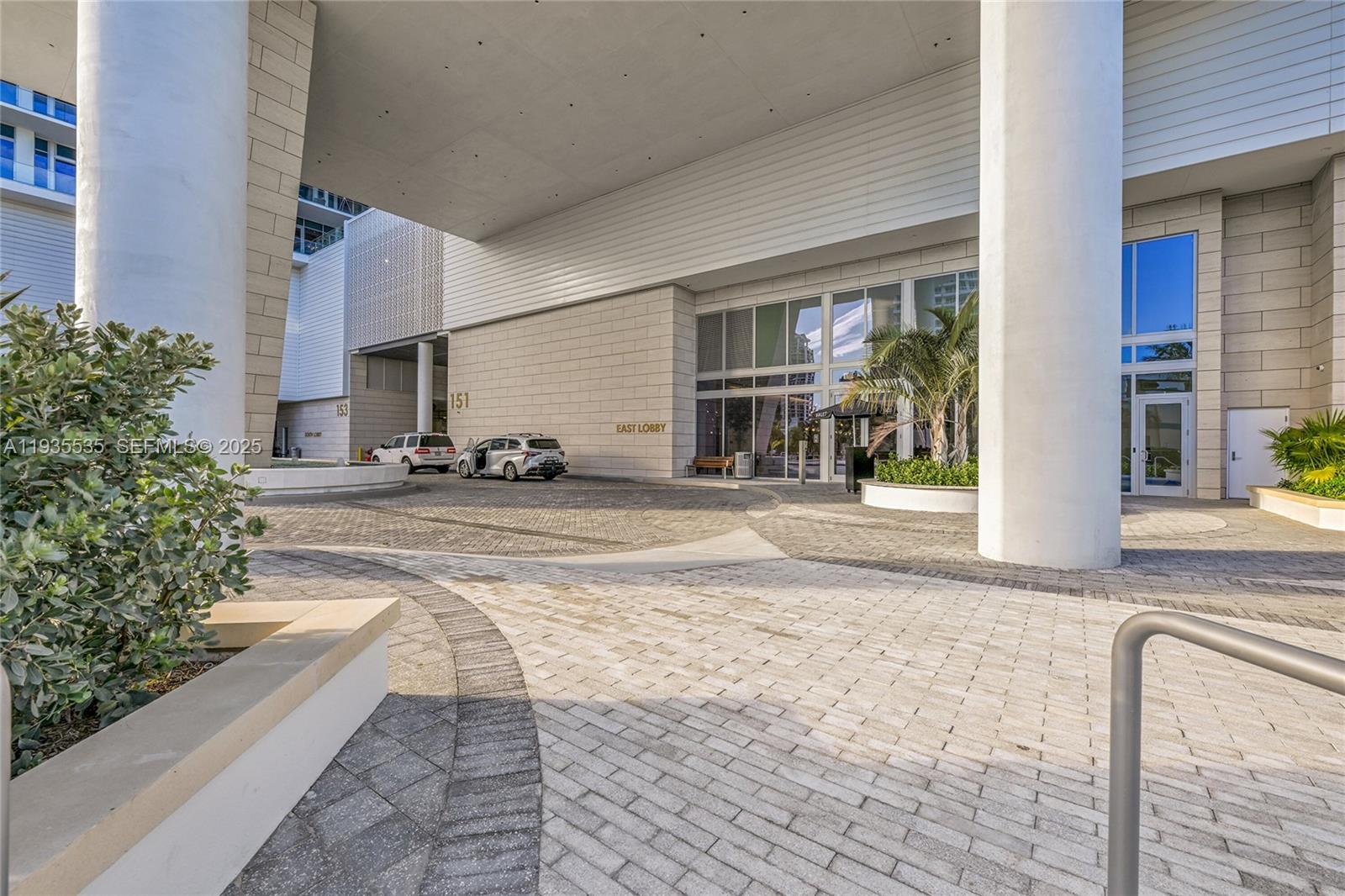 151 N Seabreeze #1701E Fort Lauderdale, FL 33304