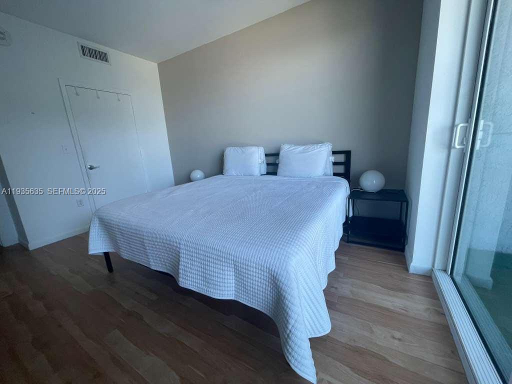 image Vizcayne North19